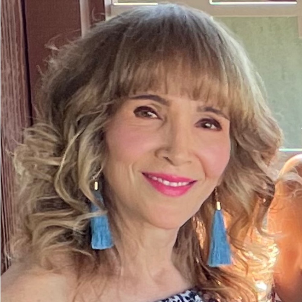 Meet your Posher, Debra